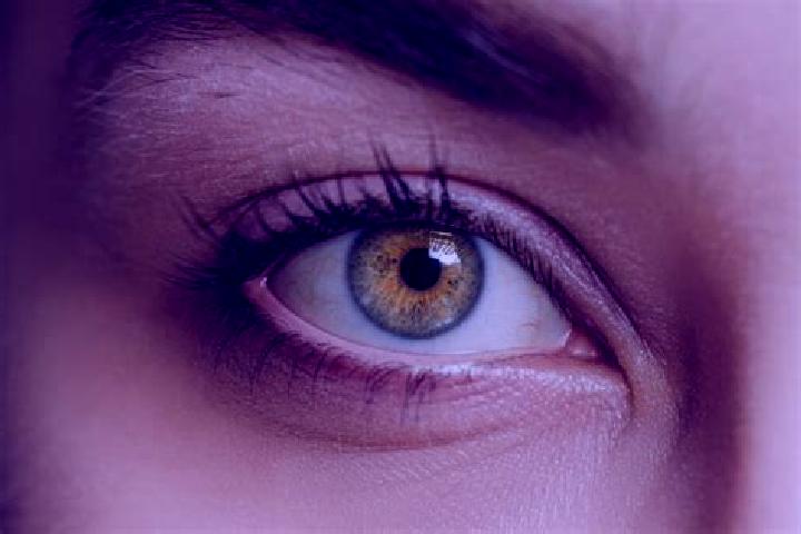 Luna, 33, a chestnut hazel-eyed mixed companion based in Alagna. Offering Roleplay, BDSM, A-Level. Available for incall and outcall, overnight bookings avail...