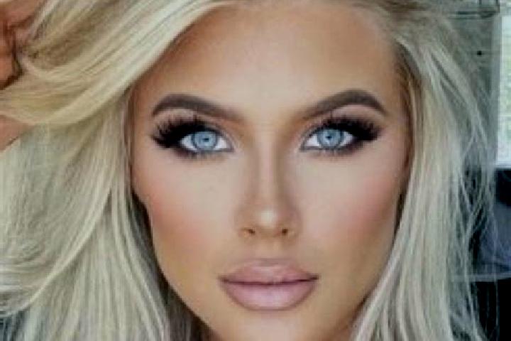 Luna, 33, a platinum blonde green-eyed caucasian companion based in Butleigh. Offering Party Girl, Erotic Massage, Domination, Overnight. Available for incal...