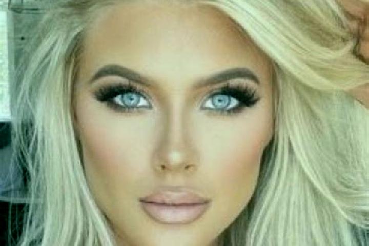 Luna, 33, a platinum blonde grey-eyed mediterranean companion based in Pusarnitz. Offering Deep French Kissing, Overnight, Party Girl, Travel Companion, BDSM...