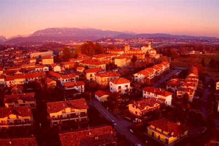 Luna, 33 — Escort in Castelbellino, Italy