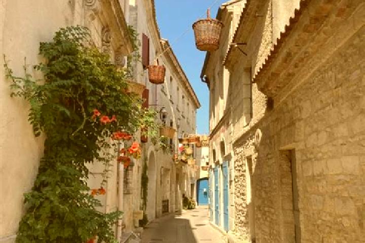 Luna, 33 — Escort in Vallabregues, France