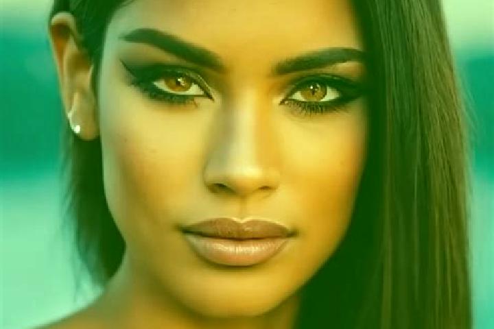 Luna, 34, a black hazel-eyed latina companion based in Benggang. Offering Couples, CIM, Dinner Date, Party Girl. Available for incall and outcall, overnight ...