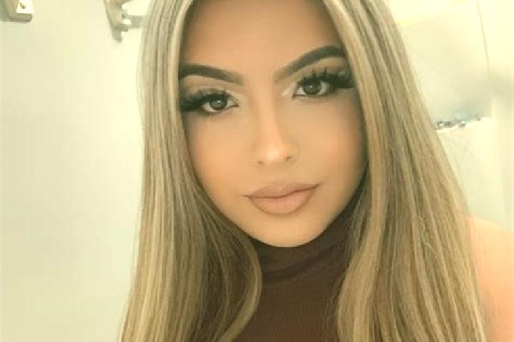 Luna, 34, a blonde brown-eyed latina companion based in Hexia awati. Offering Roleplay, BDSM, Domination, A-Level. Available for incall and outcall, day and ...