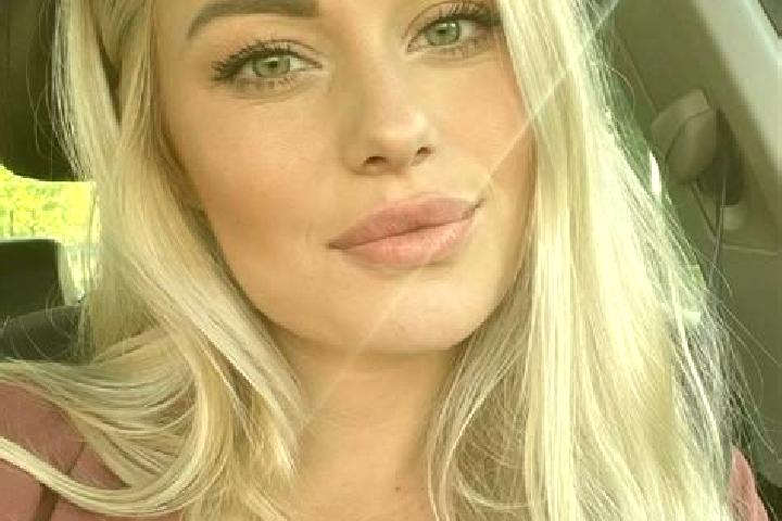 Luna, 34, a blonde hazel-eyed caribbean companion based in El Palacio. Offering CIM, Erotic Massage, Tantra, Fetish. Available for incall and outcall, overni...