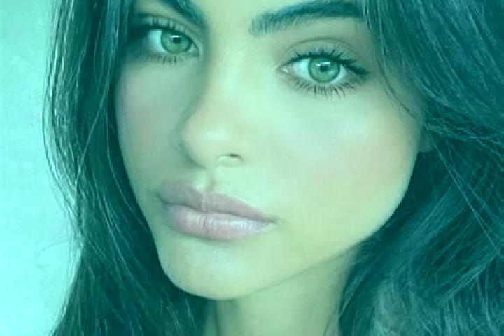 Luna, 34, a brunette grey-eyed middle eastern companion based in Adanca. Offering OWO, GFE. Available for incall and outcall, day and evening dates.