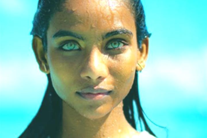 Luna, 34, a chestnut blue-eyed indian companion based in Vandoies di Sotto. Offering Couples, GFE, Duos. Available for incall and outcall, day and evening da...