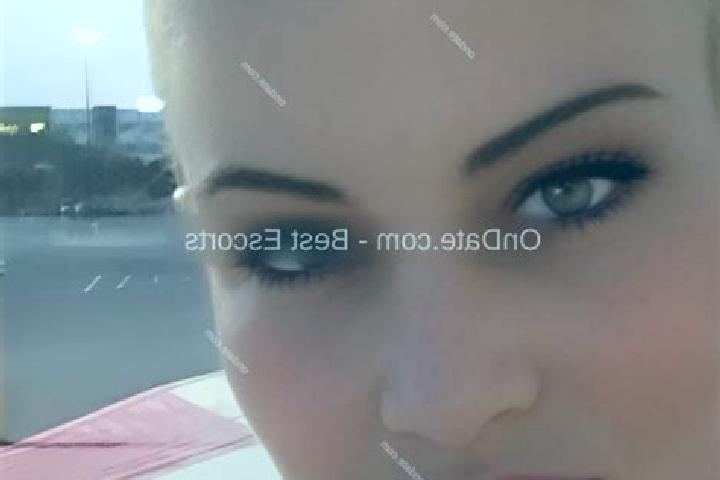 Luna, 34 — Escort in Buckner, United States