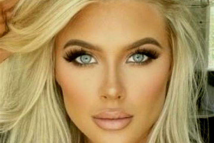 Luna, 35, a platinum blonde amber-eyed mixed companion based in Gelfingen. Offering Party Girl, Tantra, OWO, A-Level, 69. Available for incall and outcall, d...