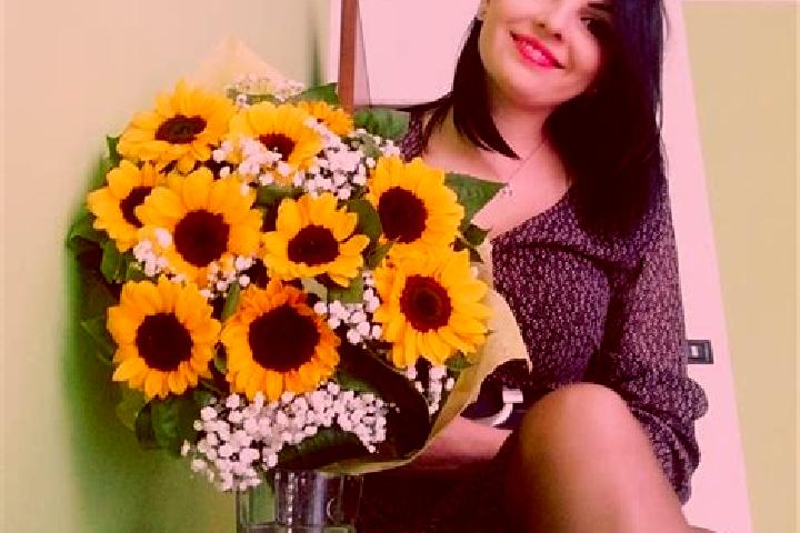 Luna, 35 — Escort in Barcani, Romania
