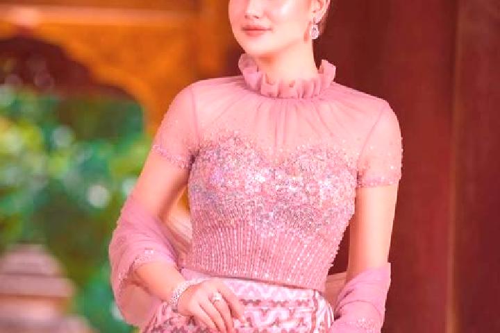 Luna, 35 — Escort in Ma Yan, Myanmar