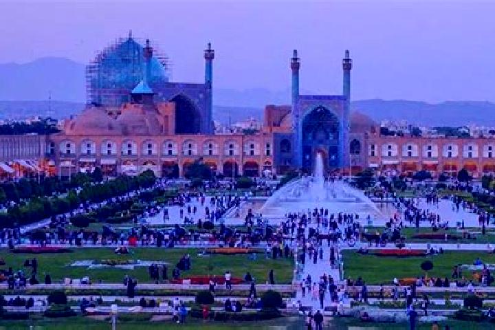 Luna, 35 — Escort in Qazi Jahan, Iran