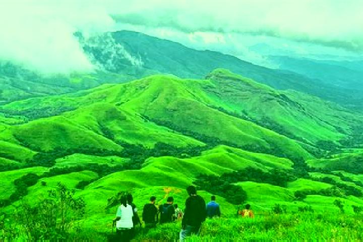 Luna, 36 — Escort in Kudremukh, India