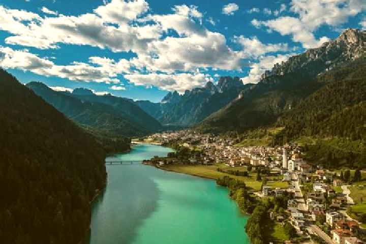Luna, 36 — Escort in Lozzo di Cadore, Italy