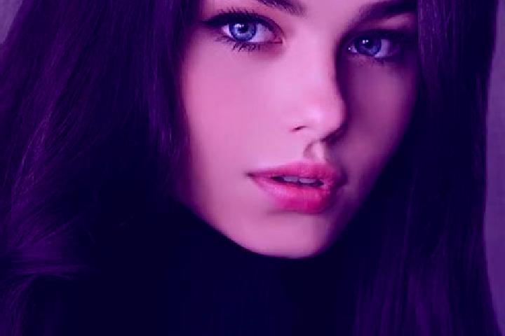 Luna, 37, a brunette amber-eyed slavic companion based in Oravsky Podzamok. Offering Tantra, Prostate Massage, Party Girl, Domination, Dinner Date. Available...