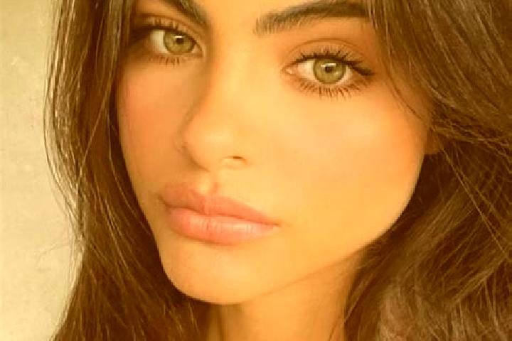 Luna, 37, a brunette hazel-eyed slavic companion based in Trashigang. Offering Travel Companion, Massage, Striptease, Tantra, 69. Available for incall and ou...