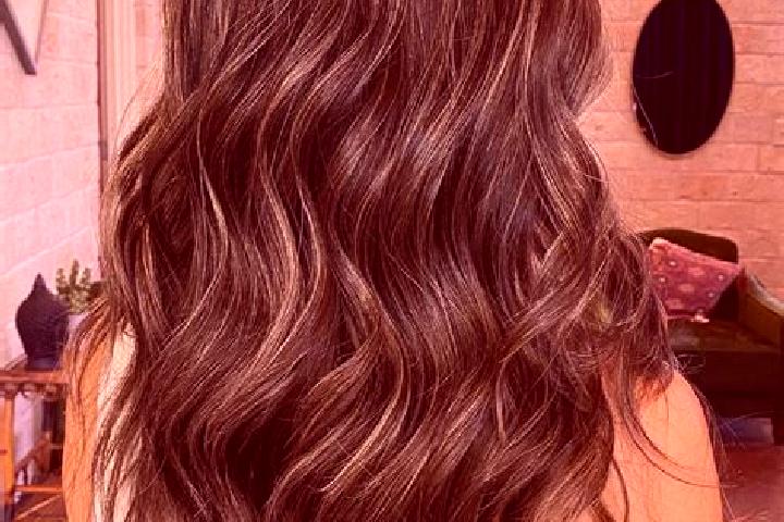 Luna, 38, a brunette grey-eyed mixed companion based in Yangsa. Offering A-Level, Striptease, 69. Available for incall and outcall, day and evening dates.