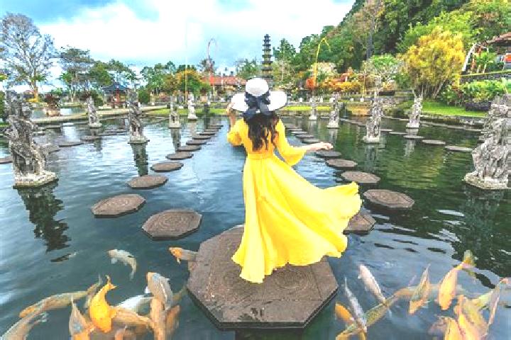 Luna, 38 — Escort in Amlapura, Indonesia
