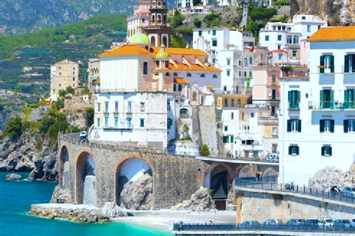 Luna, 38 — Escort in Ari, Italy