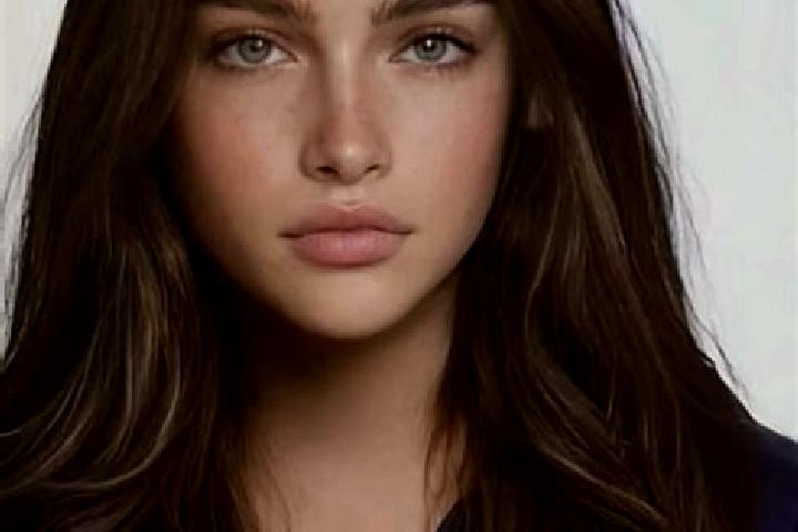Luna, 39, a brunette dark-eyed caucasian companion based in Careiro. Offering Dinner Date, Deep French Kissing, Travel Companion. Available for incall and ou...