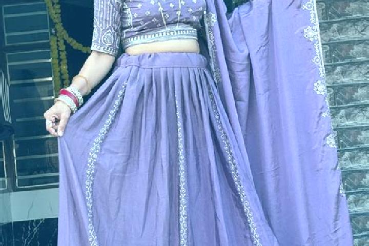 Luna, 39 — Escort in Chamkor, India