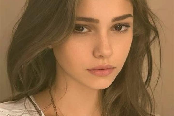 Madison, 20, a chestnut grey-eyed slavic companion based in Spearman. Offering A-Level, Roleplay, 69, Massage. Available for incall and outcall, day and even...