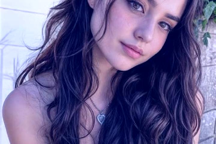 Madison, 20, a red hazel-eyed european companion based in Lengue Kouadjokro. Offering BDSM, Duos, 69. Available for incall and outcall, day and evening dates.