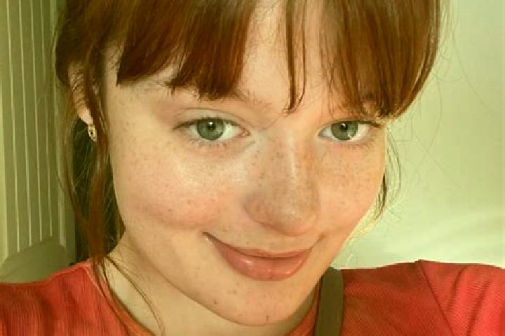 Madison, 21, a red green-eyed caucasian companion based in Brigdamme. Offering Roleplay, Dinner Date, BDSM, Overnight. Available for incall and outcall, day ...