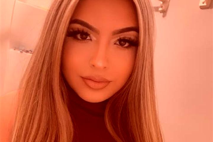 Madison, 22, a blonde dark-eyed latina companion based in Pchel niki. Offering BDSM, Duos. Available for incall and outcall, day and evening dates.