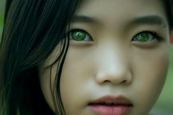Madison, 23, a brunette green-eyed asian companion based in Lakhdaria. Offering OWO, Party Girl, Massage, Overnight. Available for incall and outcall, overni...