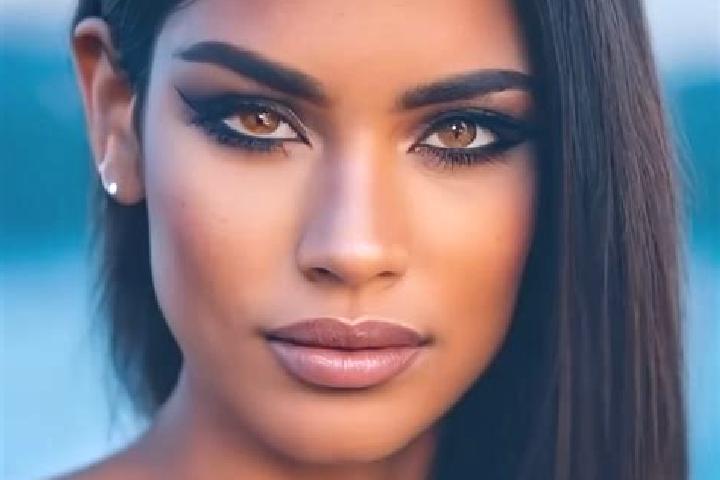 Madison, 24, a dark blonde amber-eyed latina companion based in Gaoyan. Offering Duos, Tantra, Dinner Date, Domination. Available for incall and outcall, day...