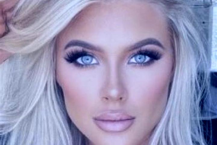 Madison, 24, a platinum blonde amber-eyed middle eastern companion based in Kadur. Offering Roleplay, Travel Companion, Duos. Available for incall and outcal...