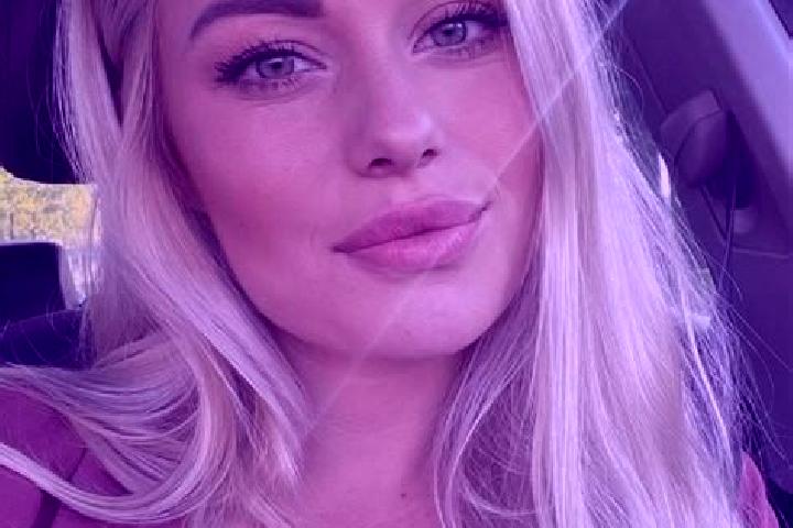 Madison, 24, a platinum blonde hazel-eyed mediterranean companion based in Villeneuve-la-Riviere. Offering A-Level, Duos, Travel Companion, Prostate Massage,...