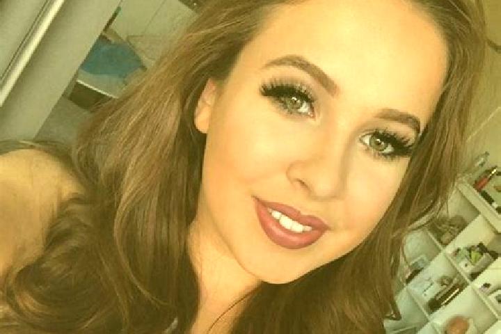 Madison, 25, a dark blonde amber-eyed ebony companion based in Civray-de-Touraine. Offering Fetish, Tantra, Roleplay, Prostate Massage. Available for incall ...