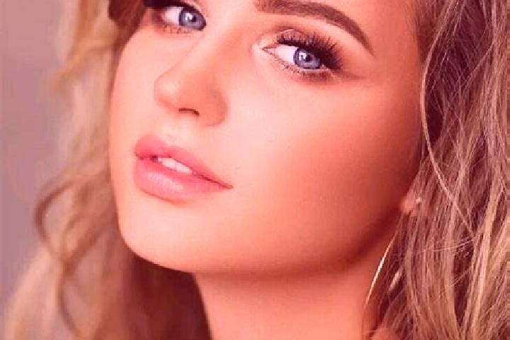 Madison, 25, a dark blonde blue-eyed caucasian companion based in Muncelu de Sus. Offering Deep French Kissing, Tantra, A-Level, Domination. Available for in...