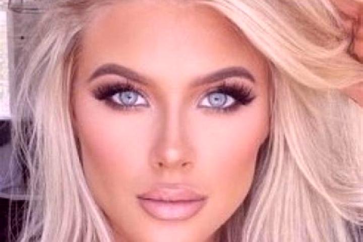 Madison, 25, a platinum blonde hazel-eyed ebony companion based in Papendorf. Offering Party Girl, A-Level, Duos, Prostate Massage, 69. Available for incall ...