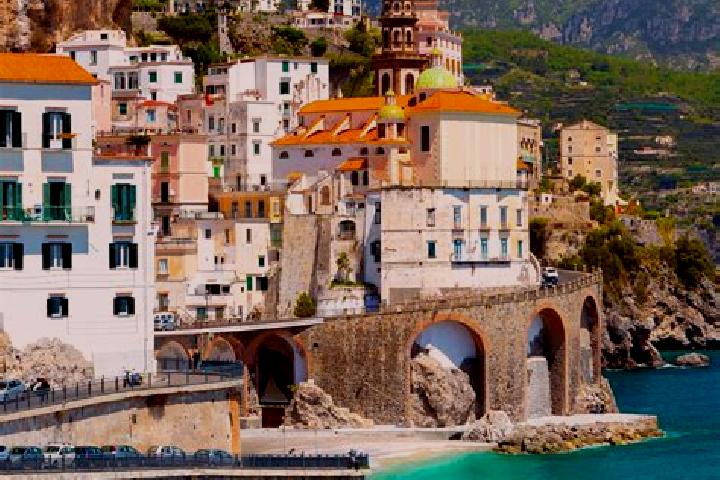 Madison, 25 — Escort in Castelnuovo Bocca d Adda, Italy