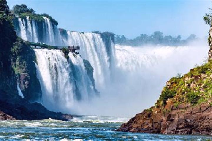 Madison, 26 — Escort in Boa Esperanca do Iguacu, Brazil