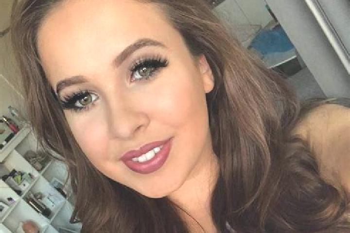 Madison, 27, a chestnut amber-eyed european companion based in Beshrabot. Offering Domination, Striptease, Prostate Massage, A-Level, Deep French Kissing. Av...