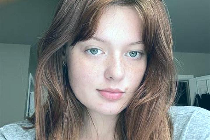 Madison, 27, a red grey-eyed caucasian companion based in Abadeh Abgarm. Offering Couples, Duos, Prostate Massage, Overnight. Available for incall and outcal...