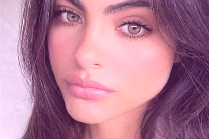 Madison, 29, a brunette green-eyed european companion based in Paseos de la Pradera. Offering Domination, CIM, Massage. Available for incall and outcall, ove...