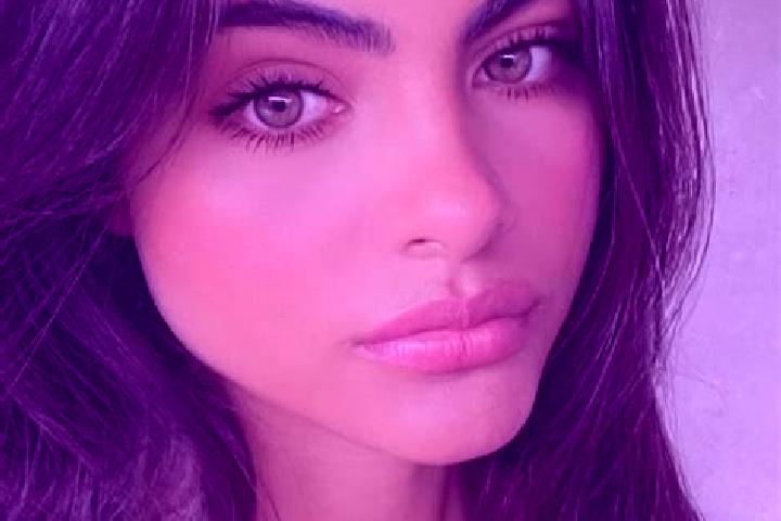 Madison, 29, a red dark-eyed indian companion based in Mirranaq. Offering BDSM, Prostate Massage, 69, Roleplay. Available for incall and outcall, day and eve...