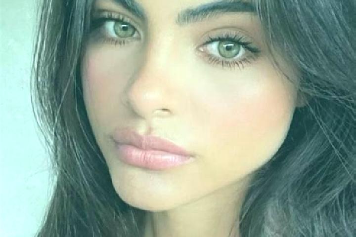 Madison, 30, a blonde dark-eyed indian companion based in Barrio de Muno. Offering Fetish, Tantra, CIM, Deep French Kissing, BDSM. Available for incall and o...