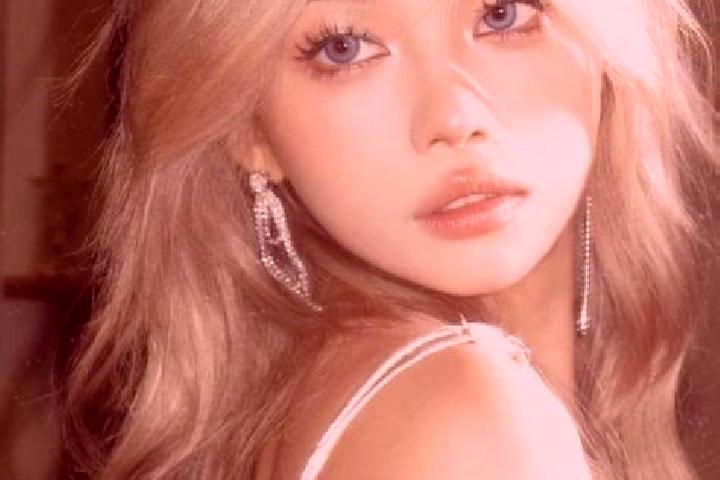 Madison, 30, a blonde grey-eyed asian companion based in Hengqu. Offering Overnight, 69. Available for incall and outcall, overnight bookings available.