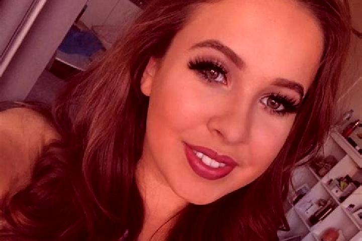 Madison, 31, a auburn dark-eyed european companion based in Domobly. Offering Party Girl, Couples, Erotic Massage, Tantra, Prostate Massage. Available for in...
