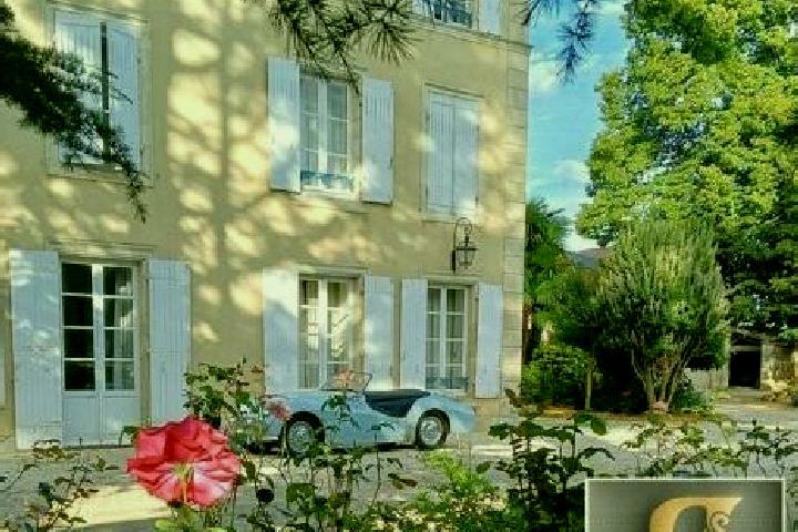 Madison, 31 — Escort in Saivres, France