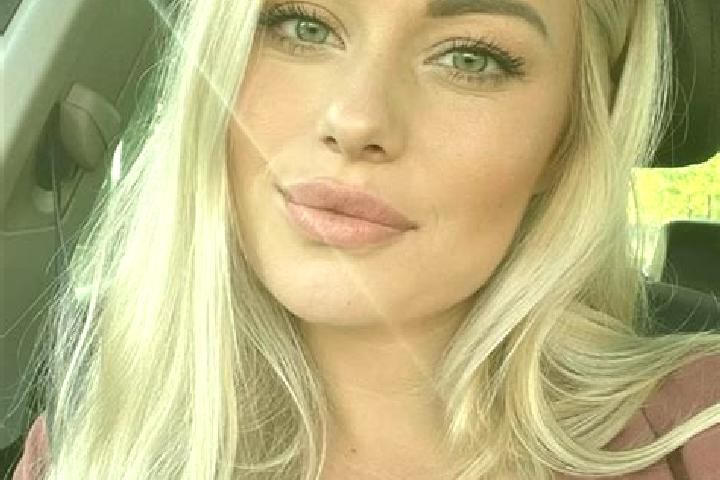 Madison, 33, a blonde hazel-eyed middle eastern companion based in Ligaleu. Offering Prostate Massage, Duos, Tantra. Available for incall and outcall, day an...