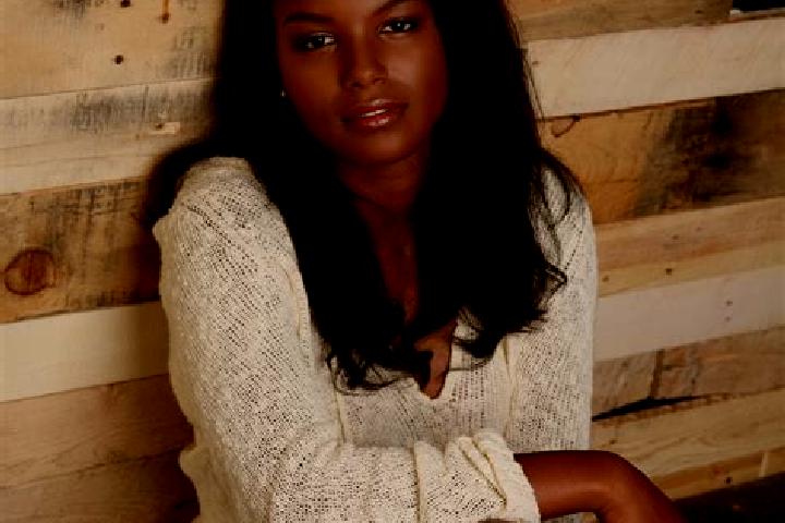 Madison, 33, a chestnut dark-eyed ebony companion based in Aegela. Offering Massage, Domination, Duos, Striptease, Party Girl. Available for incall and outca...