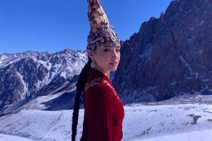 Madison, 33 — Escort in Qogham, Kazakhstan