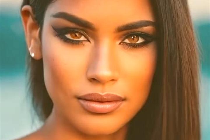 Madison, 34, a dark blonde amber-eyed latina companion based in Anchonga. Offering Overnight, Striptease, Erotic Massage, Roleplay, 69. Available for incall ...