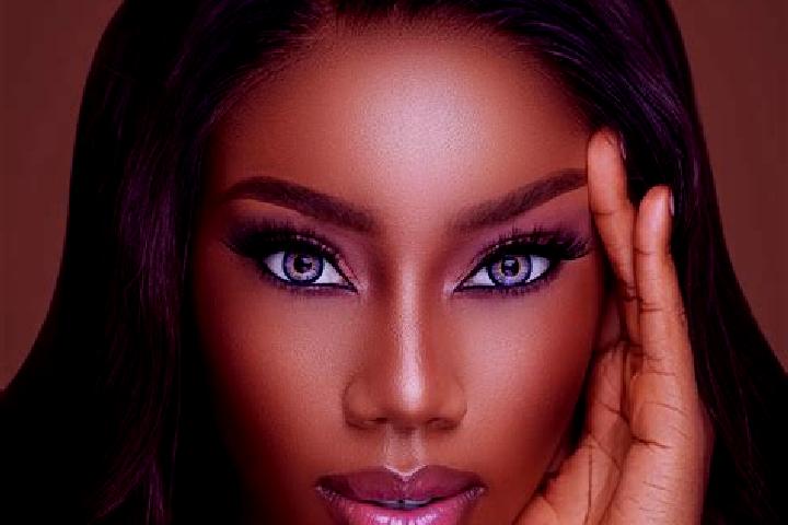 Madison, 34, a red blue-eyed ebony companion based in Redene. Offering Erotic Massage, Couples, CIM. Available for incall and outcall, overnight bookings ava...